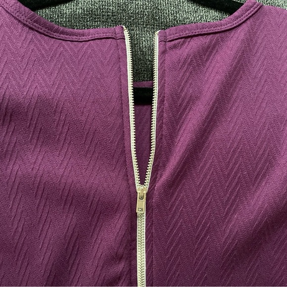 Lularoe Amelia dress in purple size Small - Picture 4 of 5